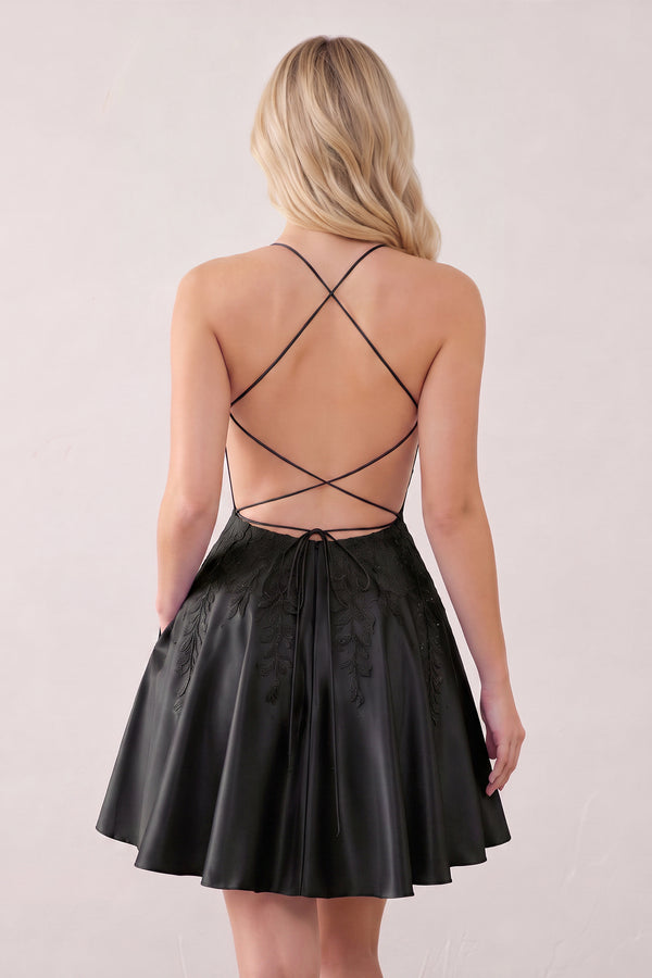 Black Appliques Sweetheart Lace-Up A-Line Short Homecoming Dress (2) | KISSPROM