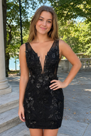 Black Bodycon Deep V-Neck Homecoming Dresses With Applique | KISSPROM