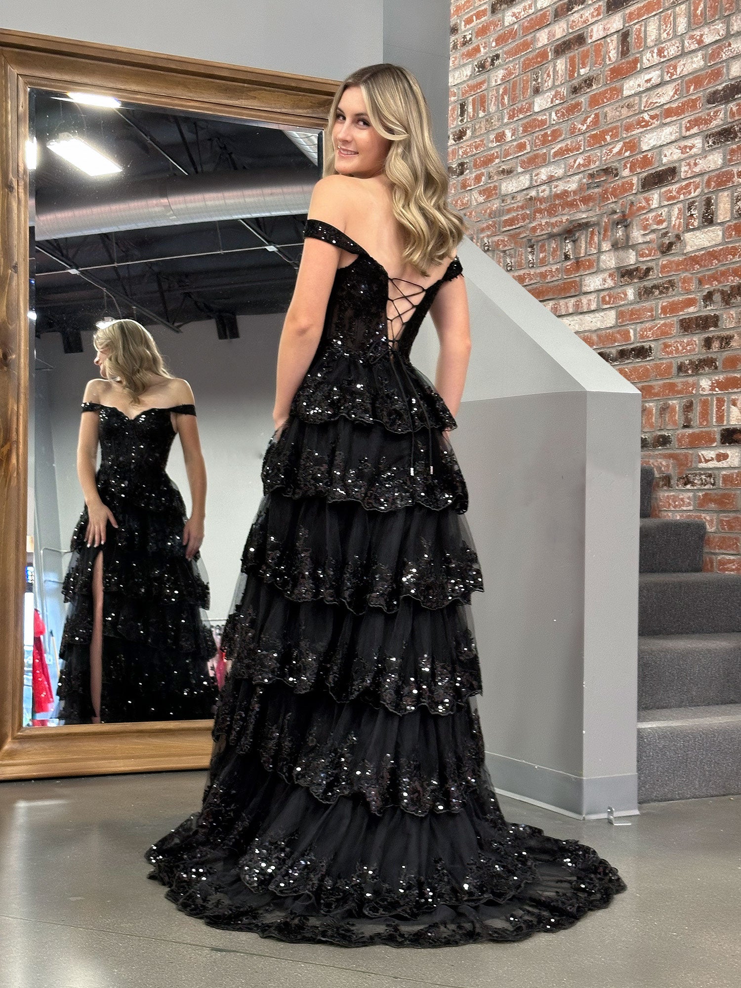 Amazon.com: Tiered Tulle Black Prom Dresses for Women Ball Gown with Slit  Formal Evening Dress Size 0 : Clothing, Shoes & Jewelry