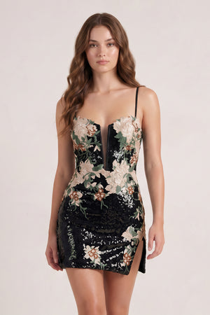 Black Sheath V Neck Sequined Flower Appliques Mini Homecoming Dresses | KISSPROM