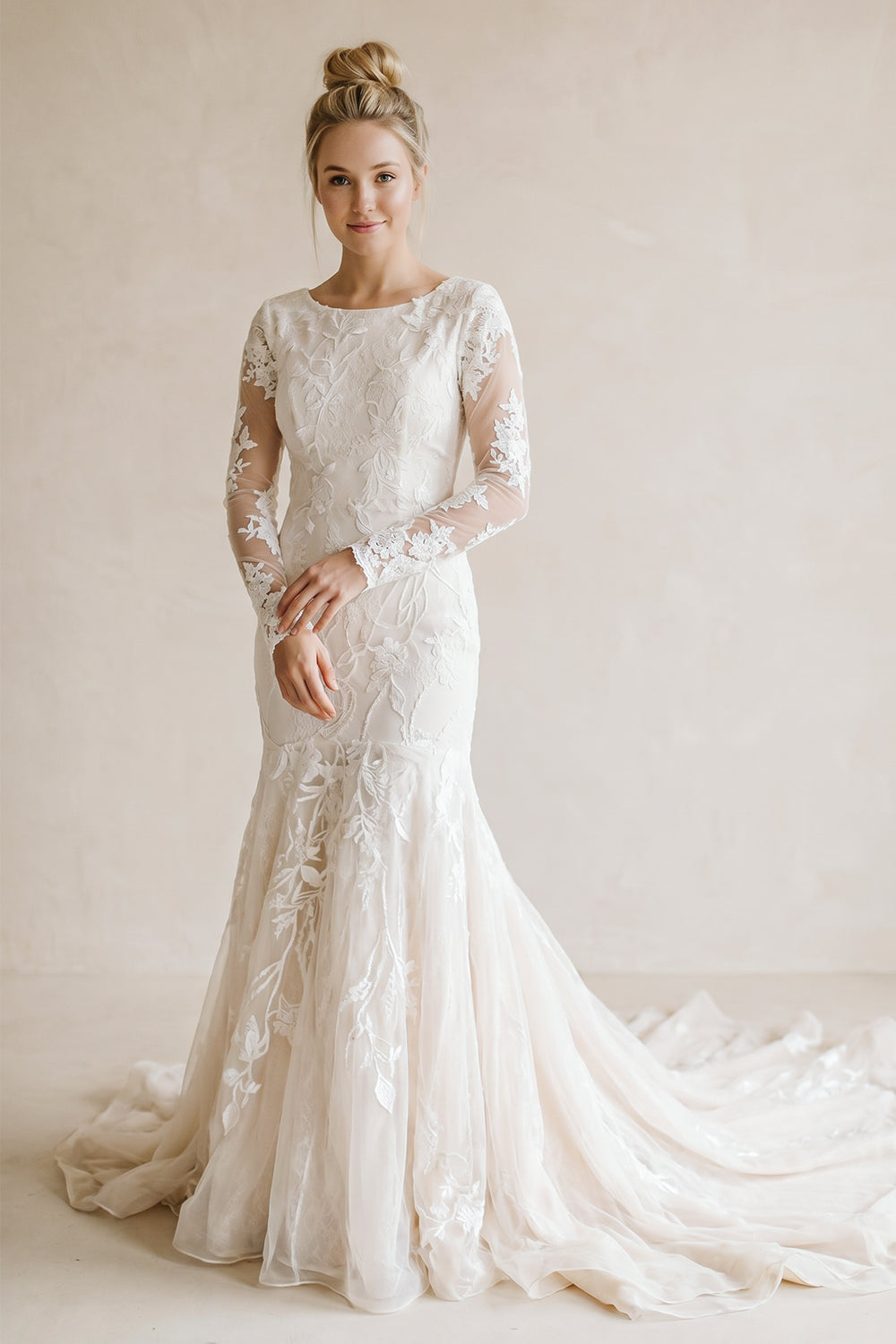 Gorgeous Boho Lace Long-Sleeves Mermaid Appliques Wedding Dress-KissProm