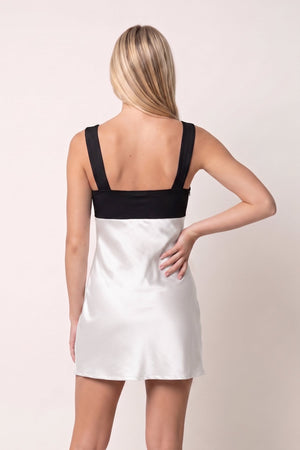 White Ruched Sweetheart Sheath Satin Homecoming Dress | KISSPROM