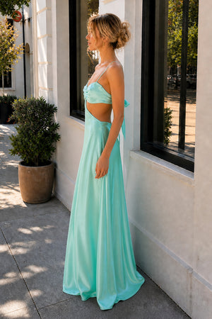 KissProm-Caeli Mint Green Sheath Spaghetti Straps Long Satin Prom Dresses With Cut out