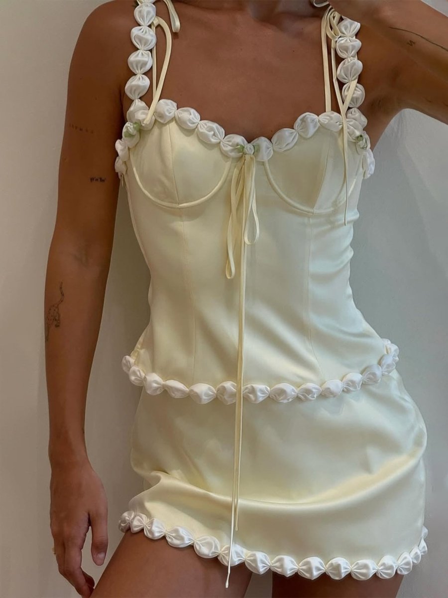 Caelithia | White - Sheath Satin Spaghetti Straps Homecoming Dress with Flowers