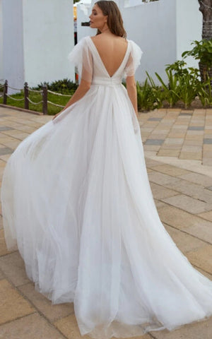 Casual Beach A-Line Tulle Wedding Dress With V-neck And Low-V Back