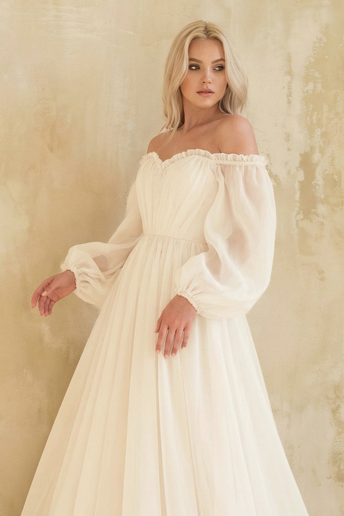 KissProm White Bohemian Unique Sweetheart Long-Sleeve Wedding Dresses, Diamond White / 16