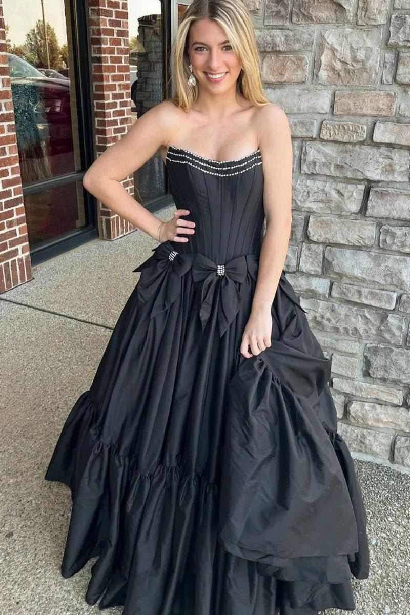 Cristal | A - Line Black Scoop Neck Satin Long Prom Dresses with Bow Knots - KissProm