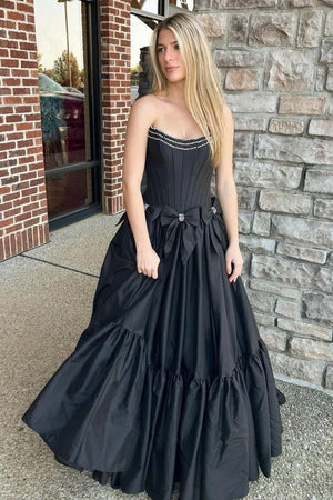 Cristal | A - Line Black Scoop Neck Satin Long Prom Dresses with Bow Knots - KissProm
