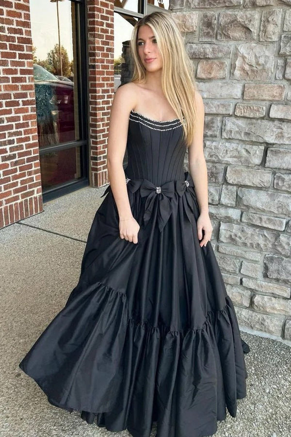 Cristal | A - Line Black Scoop Neck Satin Long Prom Dresses with Bow Knots - KissProm