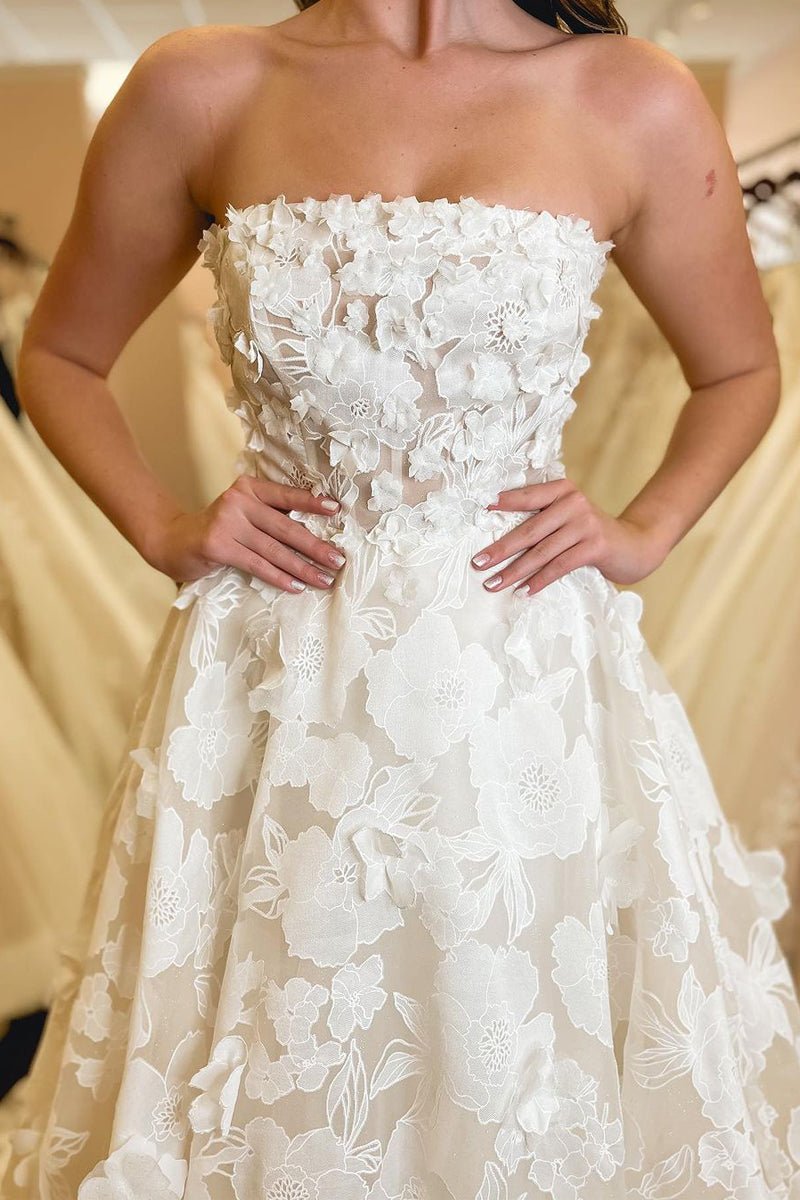 A-Line Strapless Floral Lace Wedding Dresses A-Line Strapless Floral Lace Wedding Dresses