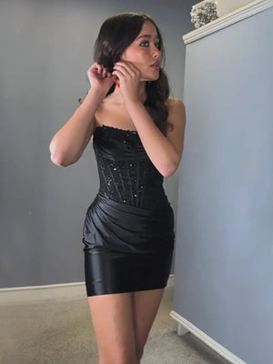 Delmira | Black - Strapless Bodycon Satin Pleated Short Homecoming Dresses With Beading