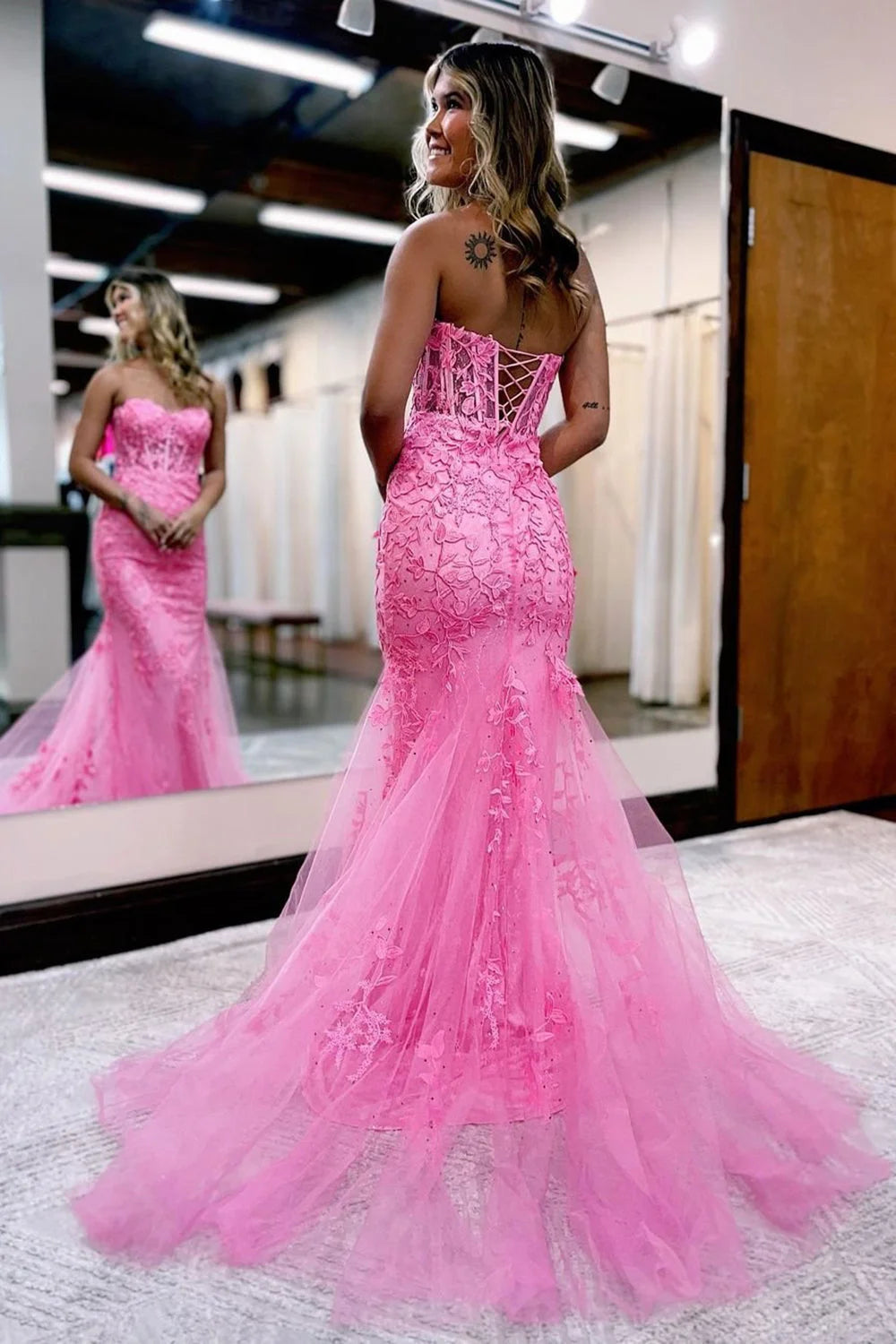 Evie |Mermaid Sweetheart Neck Lace Long Prom Dress With Appliques