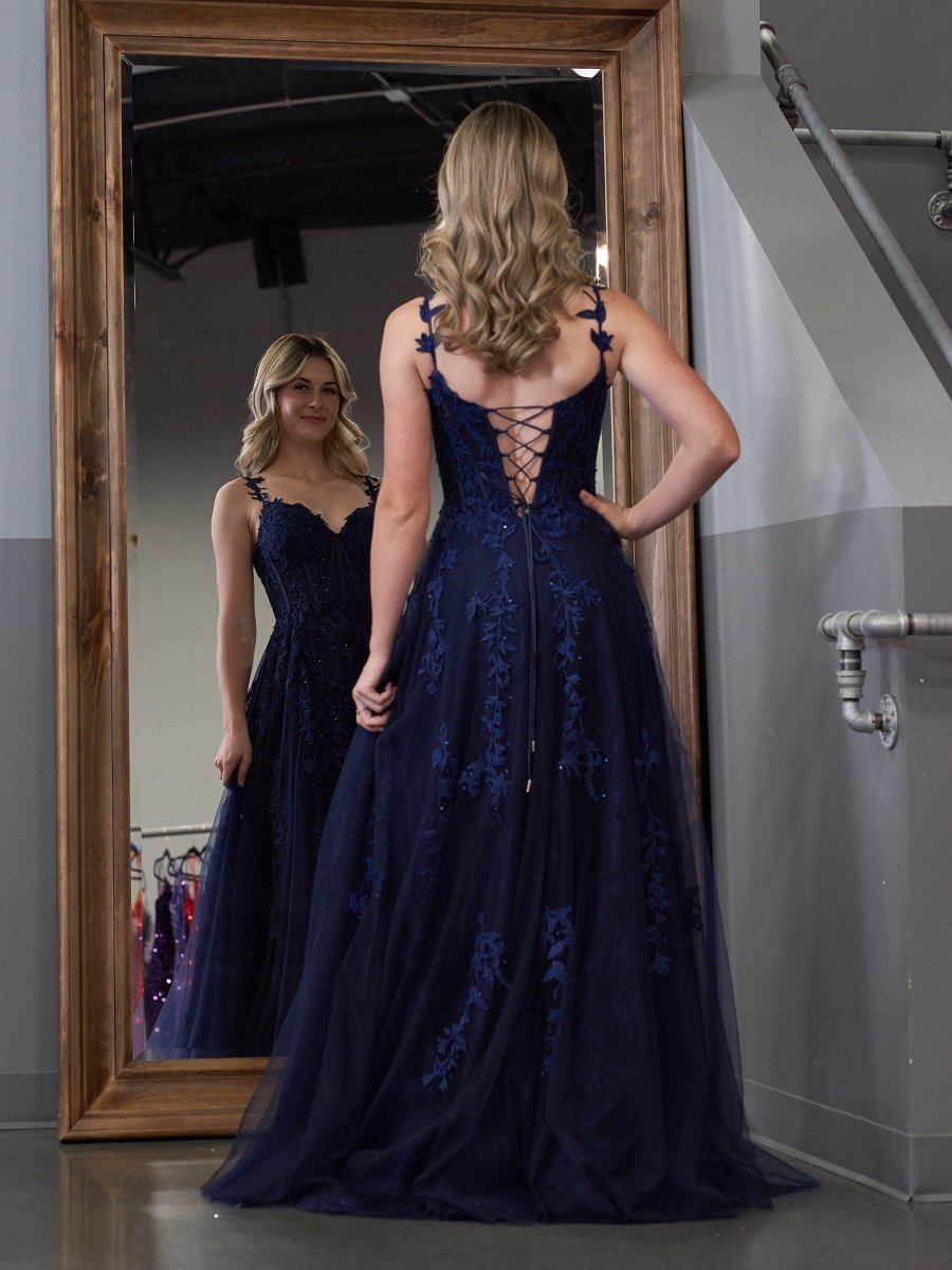 A-line V Neck Lace Tulle Prom Dress With Slit Red / 4