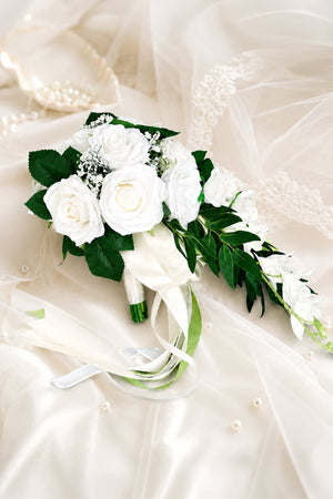 Elegant Silk Roses Wedding Flowers Bouquets in White - KissProm Accessories