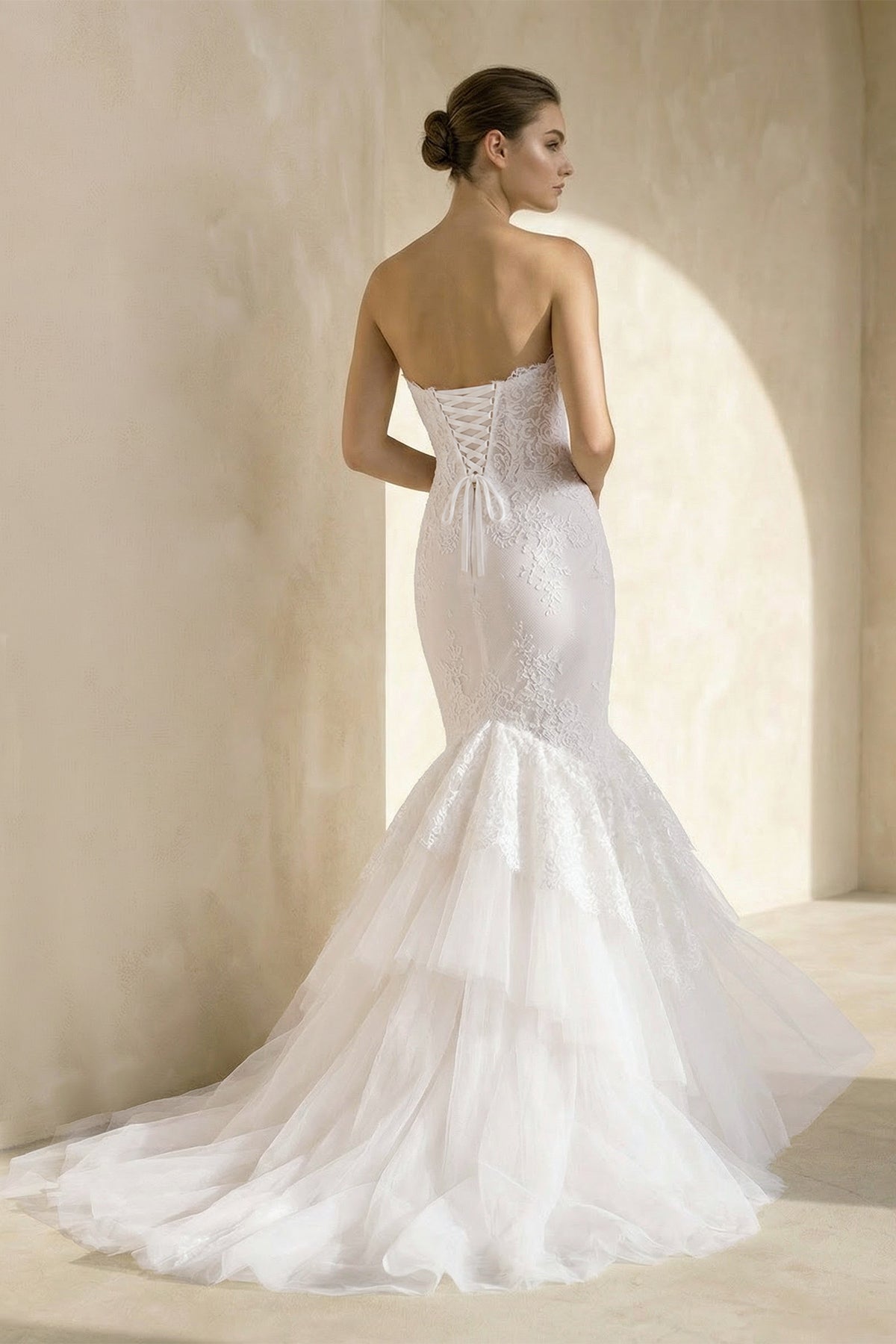 KissProm Elegant Sweetheart Sleeveless Mermaid Wedding Dress With Lace Appliques, Diamond White / 8
