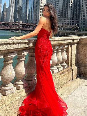 green emerald velvet dress Green Evening Dresses With Glitter Crystals Saudi Side Slit Evening Dr   Bridetobe.it