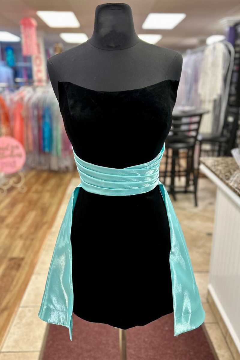 Perry |  Aqua - Strapless Velvet Homecoming  Dress with Train