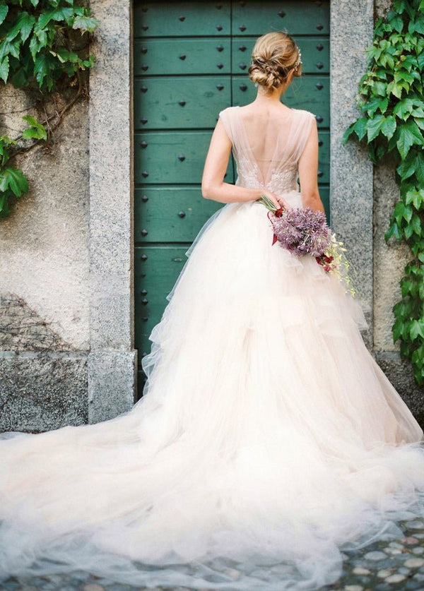 Illusion Lace V-Neck Appliqued Sleeveless V-Back Tulle Wedding Dress, White-Nude / UK 12
