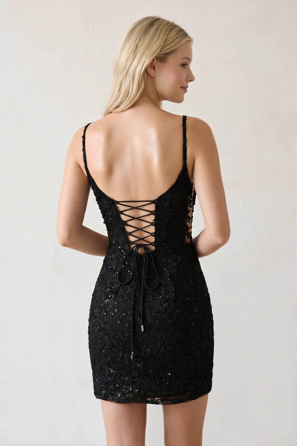 Black V-Neck Lace Short Homecoming Dress With Appliques