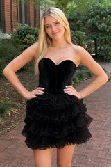 Kennedi | Black Velvet Sweetheart Ruffles Short Homecoming Dress