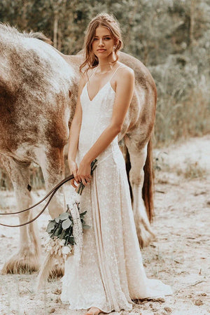 Iolanda | Lace Spaghetti V-neck Sheath Wedding Gown With Straps And Open Back