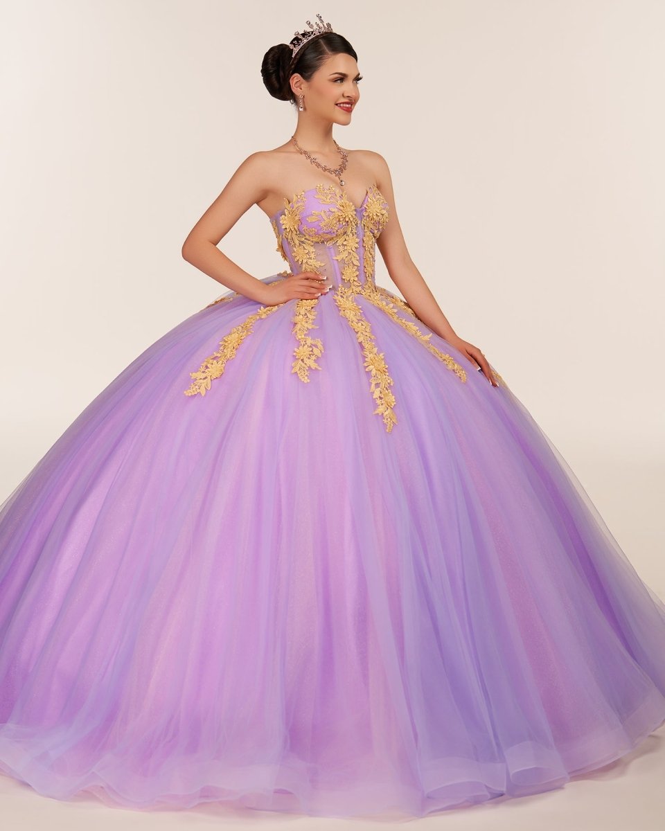 Lilac Sweetheart Sleeveless Quinceanera Dresses with Appliques