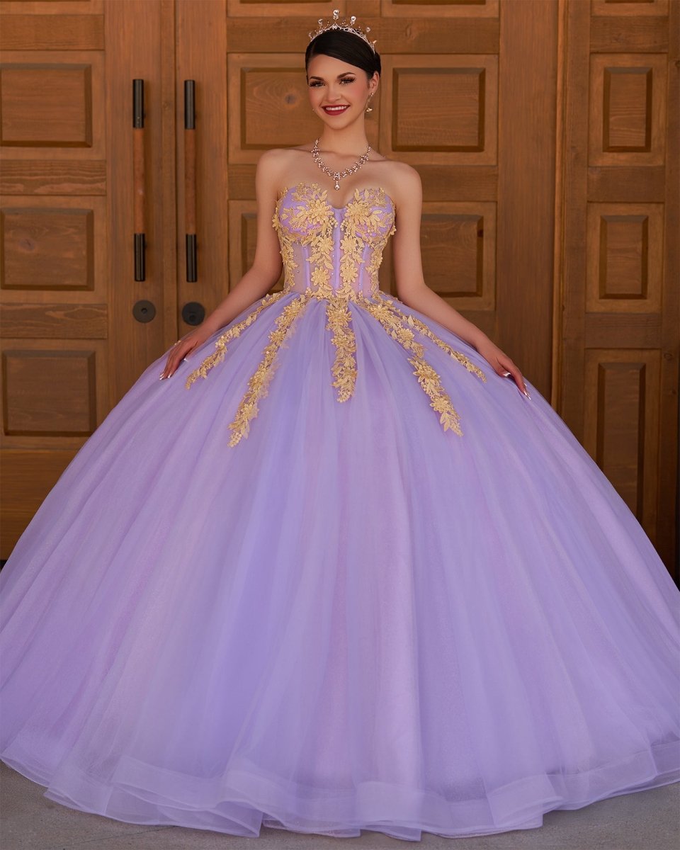Lilac Sweetheart Sleeveless Quinceanera Dresses with Appliques