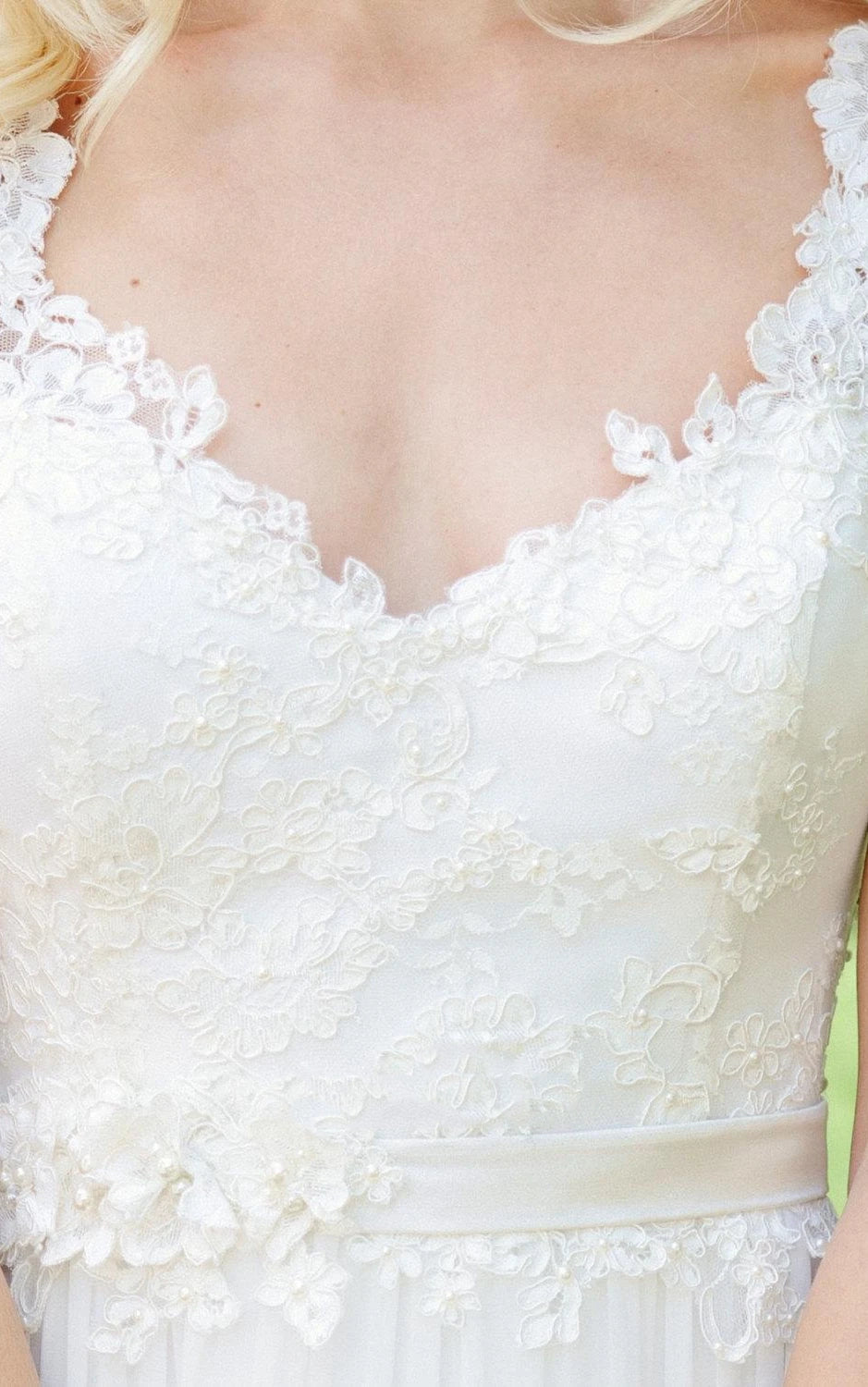 Long Chiffon Lace Weddig Dress With Beading Flower