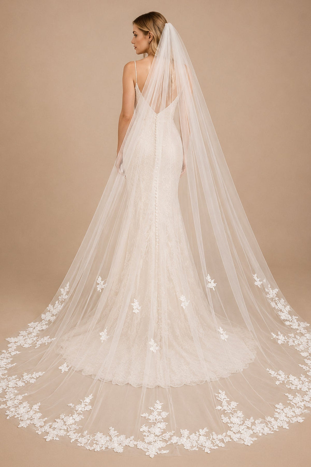 Luxurious 3M Bridal Veil With Comb in Ivory - KissProm Wedding Veils