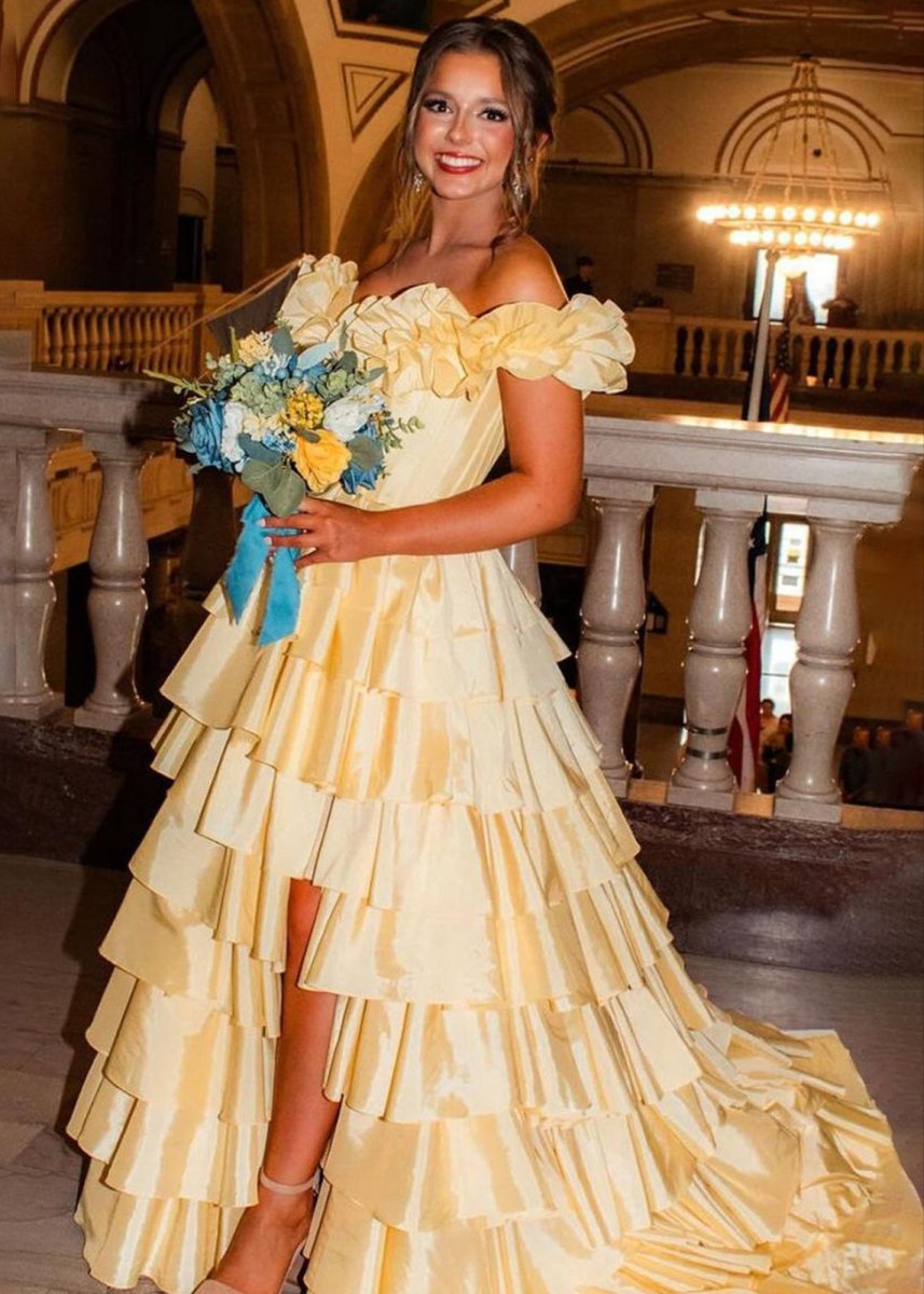 KissProm-Madelynn Yellow Off-Shoulder Ruched A-Line Layered Satin Prom Dress with Slit