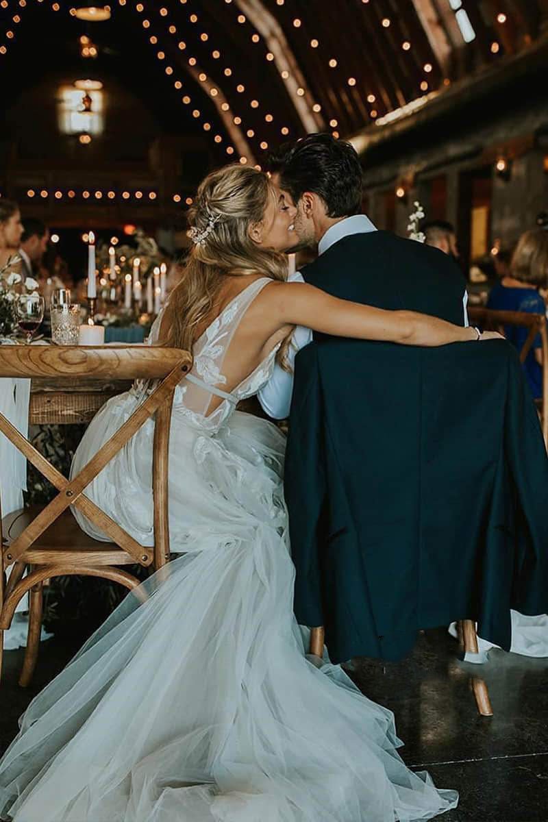 Marvelous V-neck A-Line Wedding Dress Tulle Appliques Rustic Wedding Dress