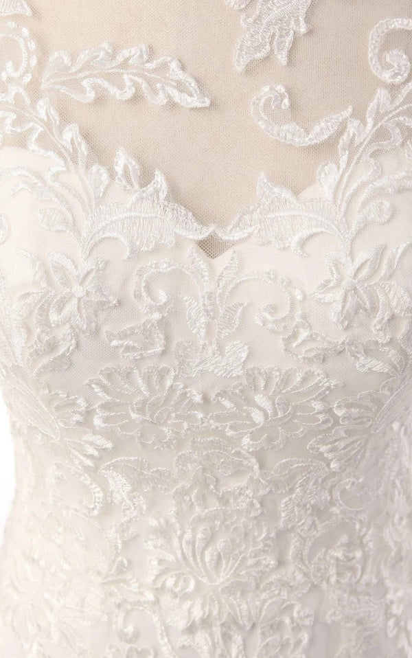 Mermaid Long Sleeve Lace Dress With Embroideries Illusion