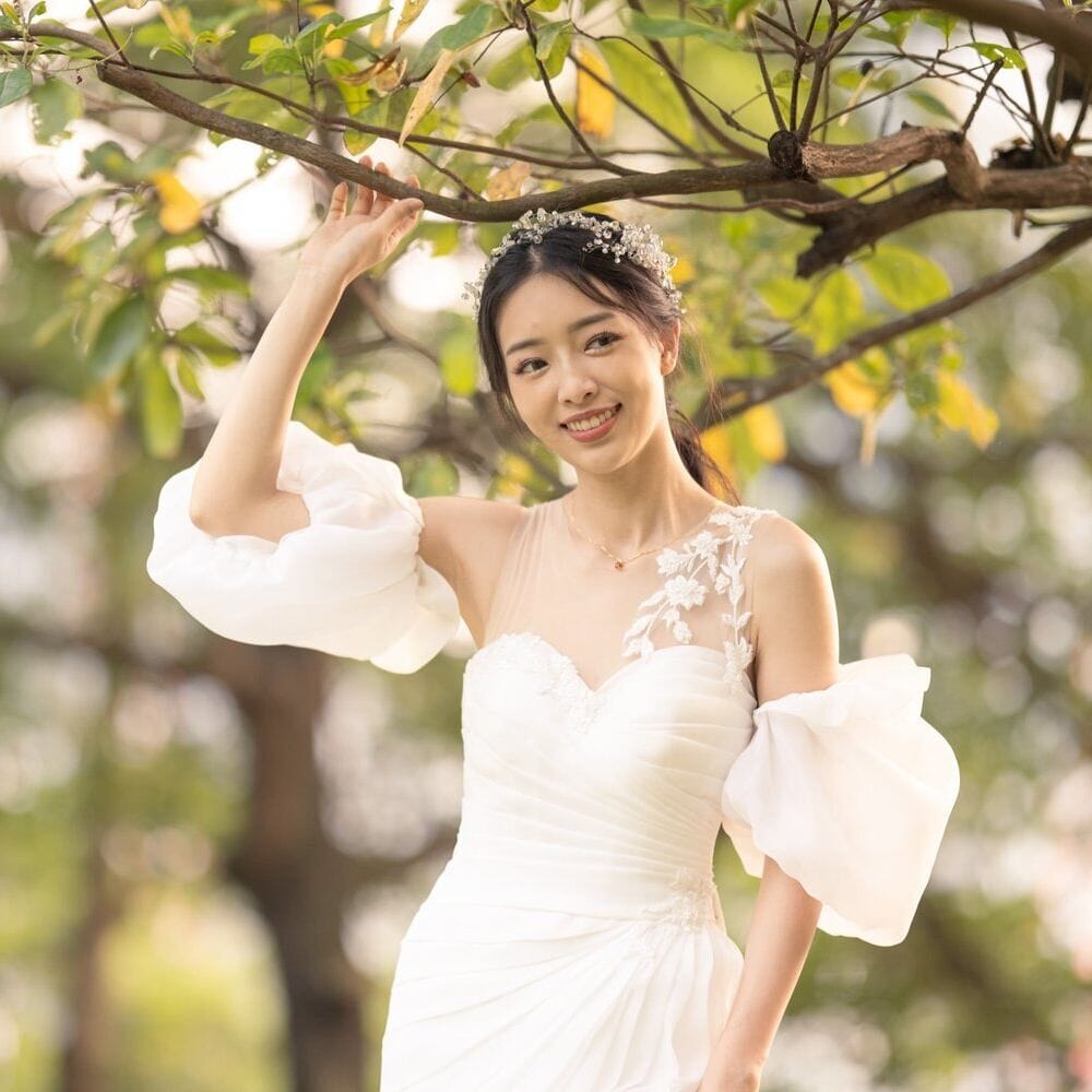 Mermaid Pearled Enchantment Lace Appliqued Wedding Dresses