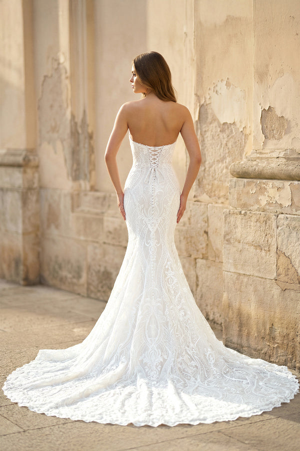 Mermaid Strapless White Lace Wedding Dresses