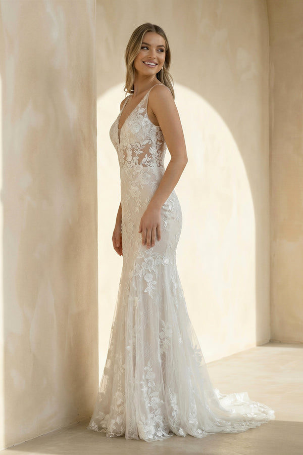 Mermaid V Neck Tulle Lace Sleeveless  Ivory Wedding Dresses