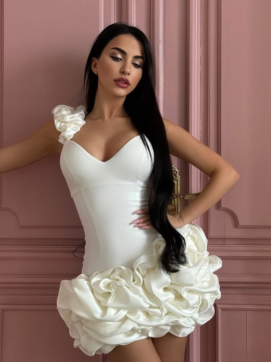 Nephele | Ivory - Sheath Spandex Ruched V Neck Homecoming Dresses with Ruffles