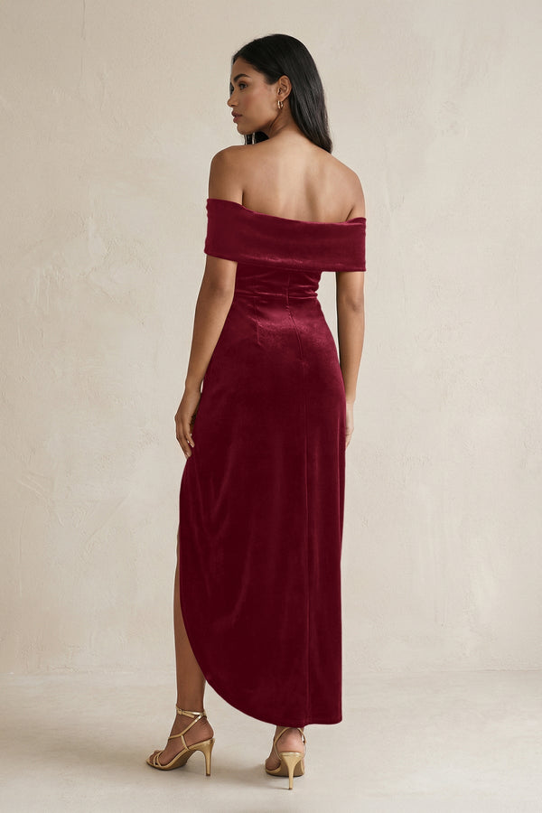 KissProm | Off-the-Shoulder Sheath Velvet Midi Bridesmaid Dress in Burgundy KissProm | Off-the-Shoulder Sheath Velvet Midi Bridesmaid Dress in Burgundy