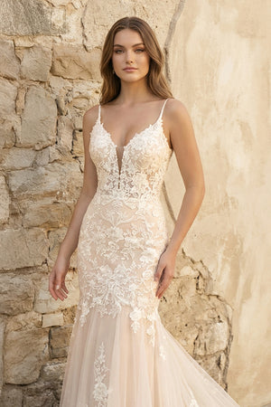 Off White Appliques Backless Mermaid Long Wedding Dress