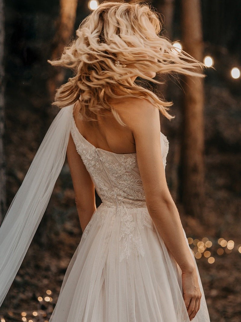 One Shoulder A Line Tulle Sleeveless Zipper Lace Wedding Dresses with One Shoulder A Line Tulle Sleeveless Zipper Lace Wedding Dresses with