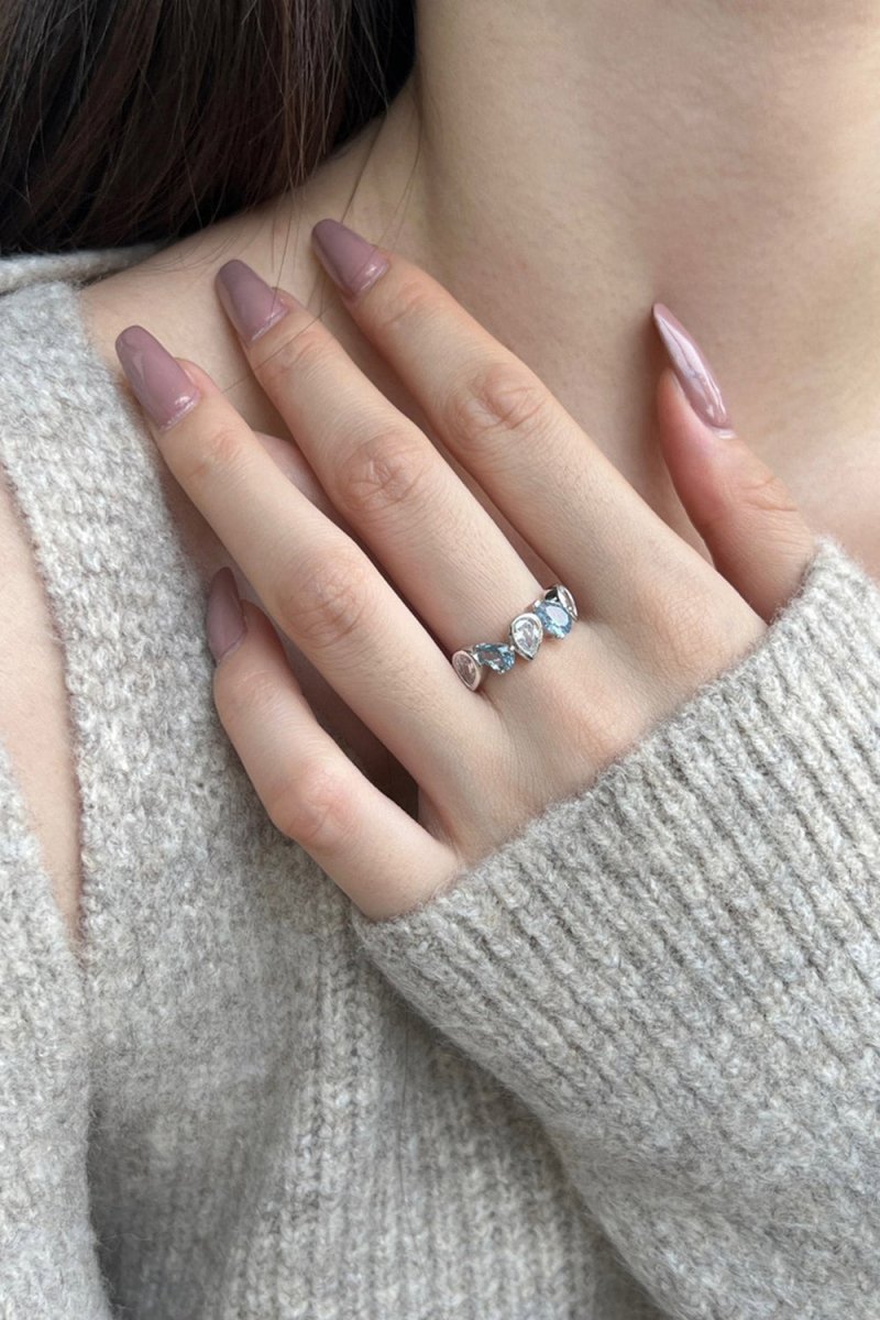 Petite Pear Half Band Ring - KissProm