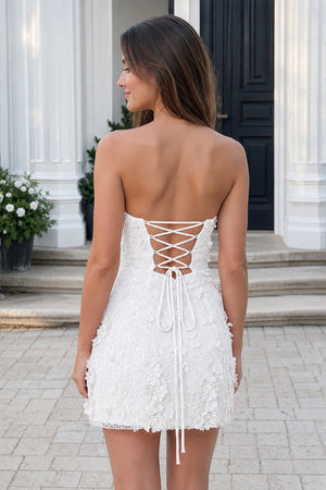 White 3D Flower Sequin Sweetheart Sheath Homecoming Dress | KISSPROM