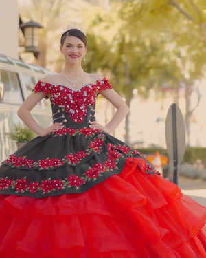 Red Off the Shoulder Quinceanera Dresses with Appliques