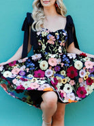 Raffaele | Black - Sweetheart Bow Strap A-Line Homecoming Dress With Floral Appliques