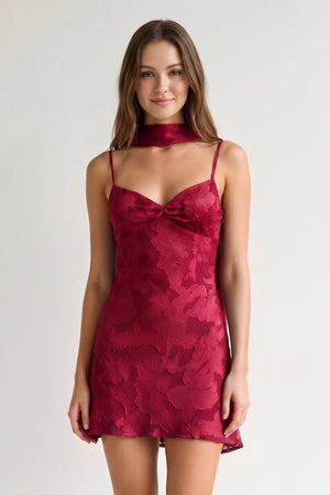 Burgundy Jacquard Chiffon Cami Straps Sheath Homecoming Dress with Scarf | KISSPROM