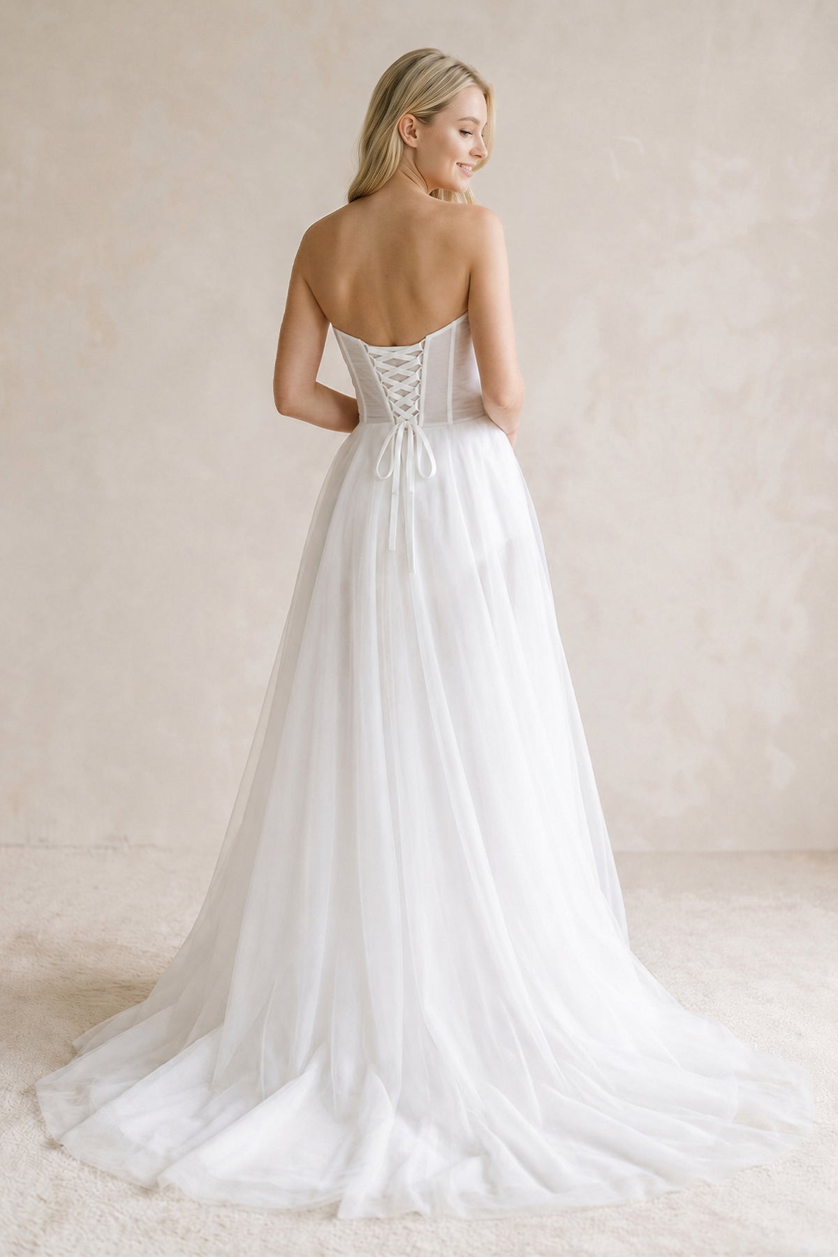 KissProm Romantic A-Line Sweetheart Tulle Beach Wedding Dresses with Slit, Diamond White / Custom size