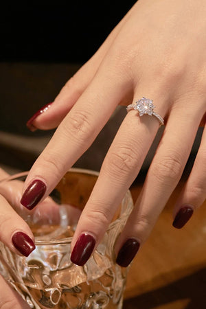 Round - Cut Shiny Star Engagement Ring - KissProm