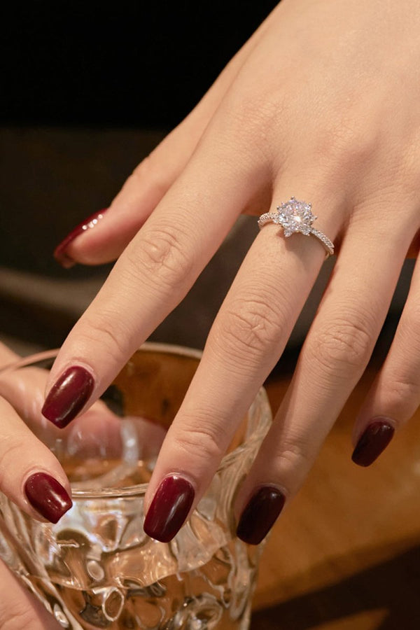 Round - Cut Shiny Star Engagement Ring - KissProm