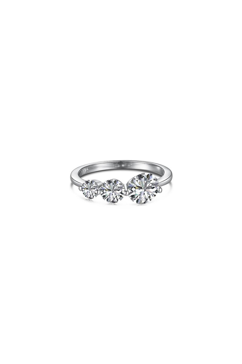Round - Cut Three Sparkle Zircon Ring - KissProm