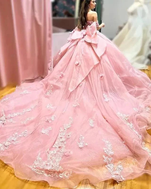 Fanny |   Off The Shoulder Lace Up Back Appliques Tulle Quinceanera Dress