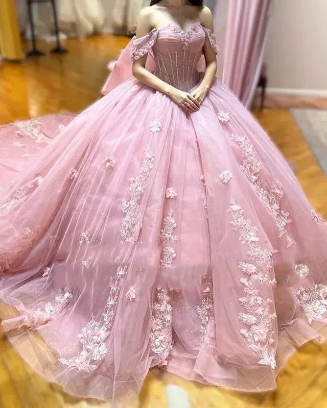 Fanny |   Off The Shoulder Lace Up Back Appliques Tulle Quinceanera Dress